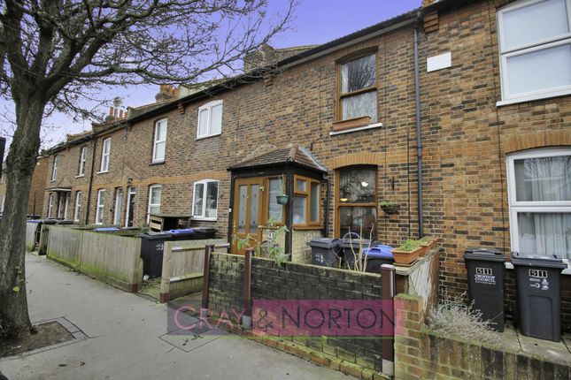 Thumbnail Terraced house for sale in Elmers Road, Woodside