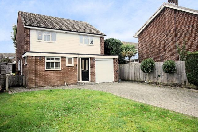 97, Woodlands Way, Horsham photo 2