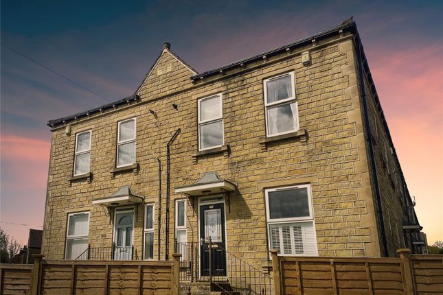 End terrace house to rent in New Hey Road, Salendine Nook, Huddersfield