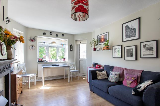 Flat for sale in Bradwell Close, London