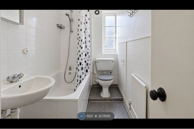 Flat, Angus House New Park Road, London photo 4