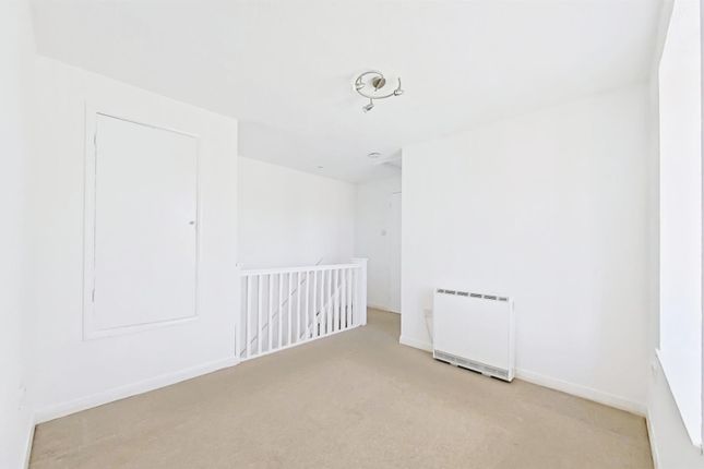 29, Yeates Drive, Sittingbourne photo 5