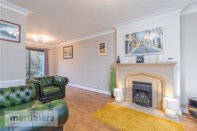 27, Willow Park, Accrington photo 4