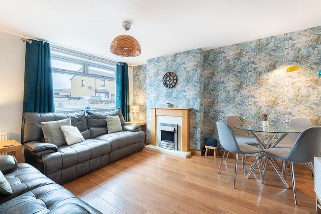 98, Myreside Avenue, Leven photo 3