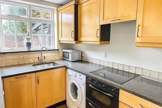 46, Alexandra Road, Windsor photo 4