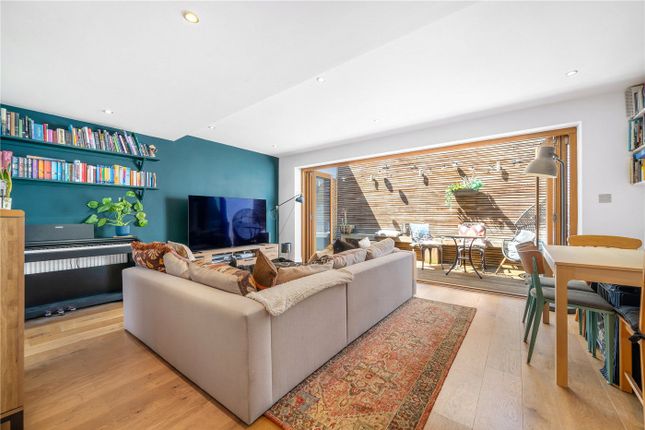 Thumbnail Flat for sale in Crystal Palace Road, East Dulwich, London