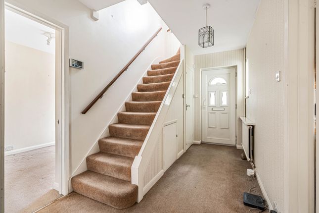 69 Hillside Road, Ashtead photo 4