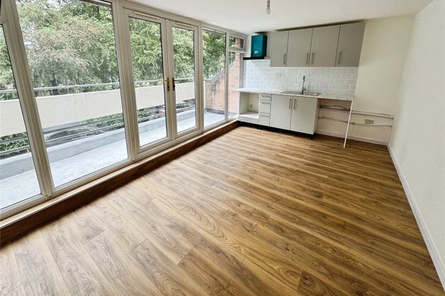 Lounge / Kitchen