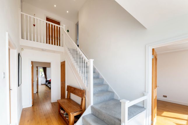 36 Carlton Green, Redhill photo 4