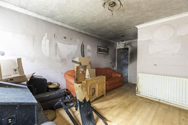 Clearbrook Close, High Wycombe photo 4