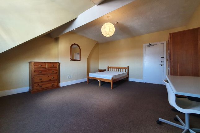 7 Bedroom HMO Student House To Rent