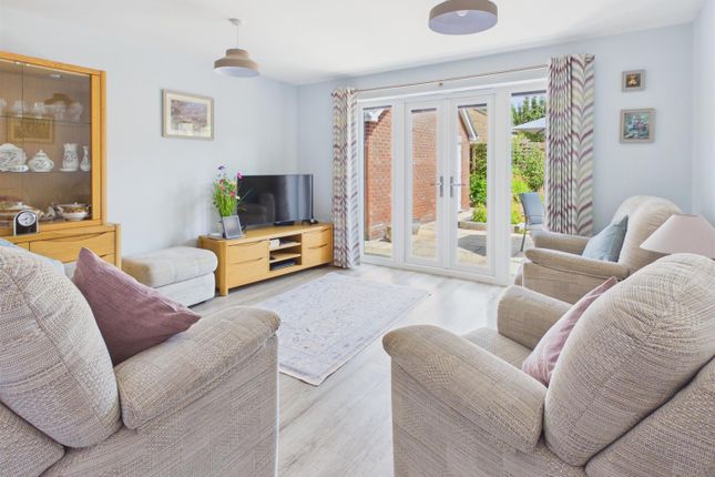 43, Primrose Avenue, Downham Market photo 2