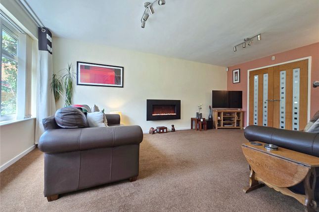 2, Philips Road, Rossendale photo 4