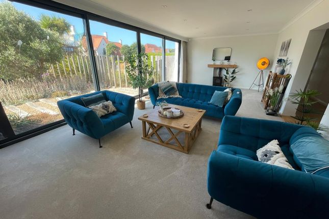 12, Tamarisk Way, Littlehampton photo 3