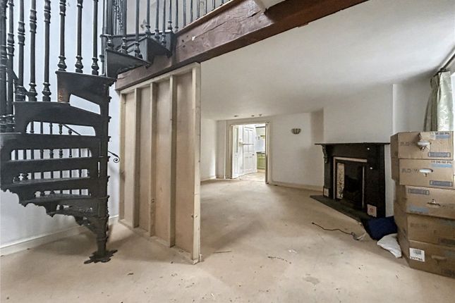 1 Raleigh Lodge,, Westbury, Dorset photo 3