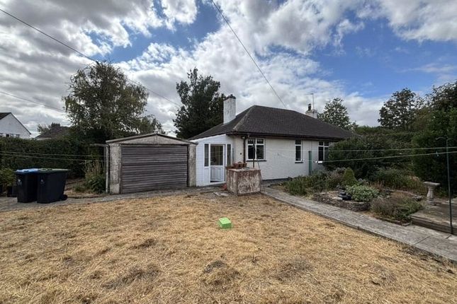 The Hawthorns, 2, Shilton Road, Oxfordshire photo 2