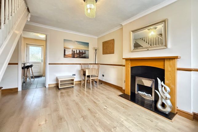 30 Tal Y Coed, Hendy, Swansea photo 3
