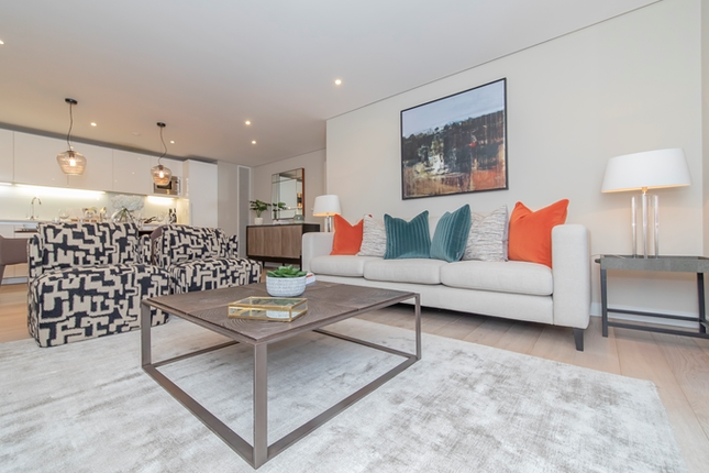 3-bed flat on Flat 509, 4B Merchant Square, W2 1AJ, London, £7,150/mo