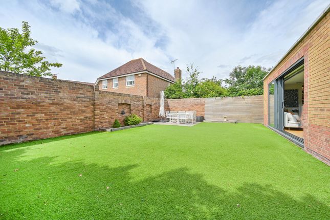 Northweald Lane, North Kingston photo 4