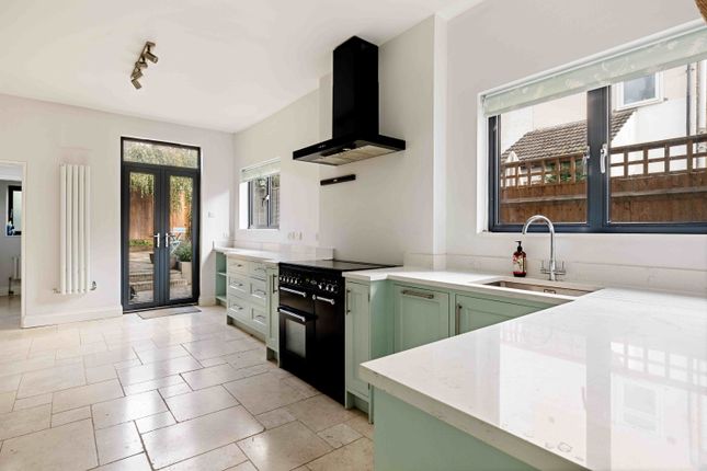 1, Phoenix Road, Penge photo 3