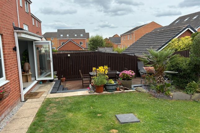 9, Rivendale, Leeds photo 2