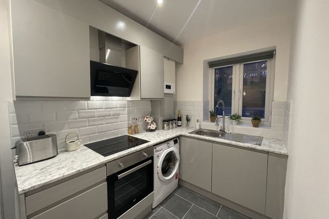 Flat Apartment 5, 183, Duke Street, Sheffield photo 2
