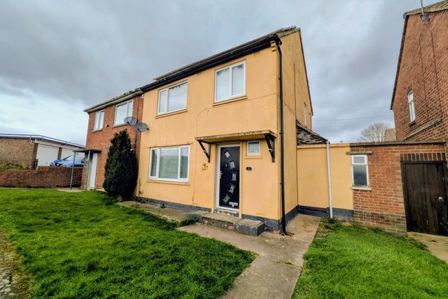 3-bed house on 2, Carrside Road, Trimdon Station, £70,000