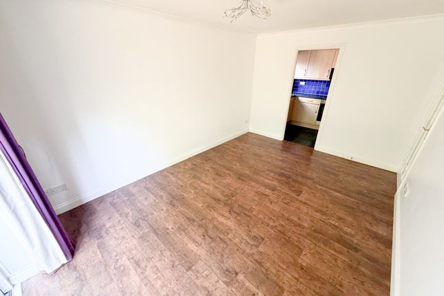 15, Kings Lodge, Benfleet photo 3