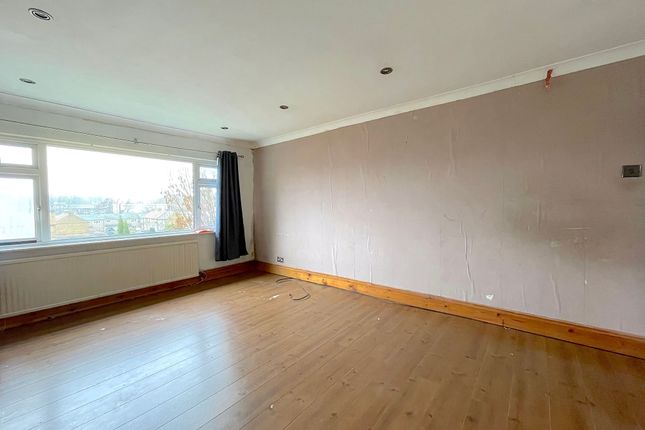21 Sommerville Close, Faversham photo 2