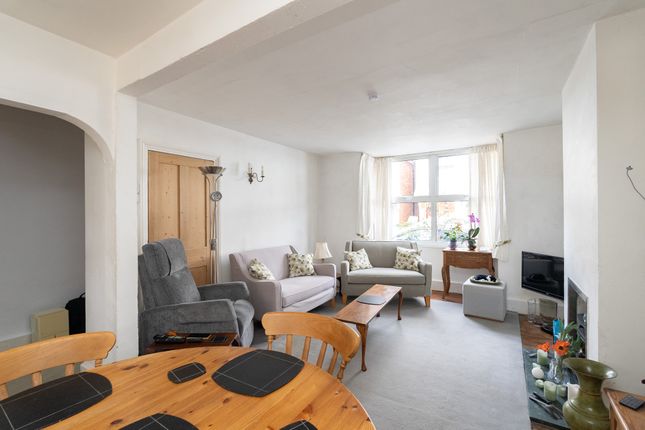 2-bed house on 10, Bentsbrook Road, Dorking, £390,000