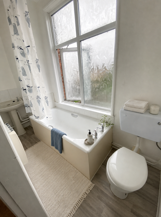 Commercial Road, Flat B, Grantham photo 3