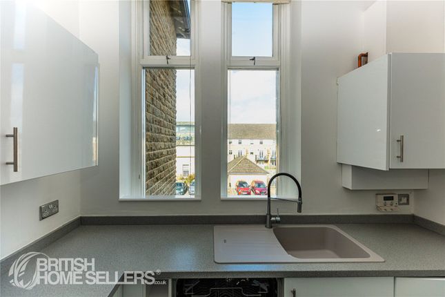 6, Borrowdale Court, 5, Clifford Drive, Ilkley photo 3
