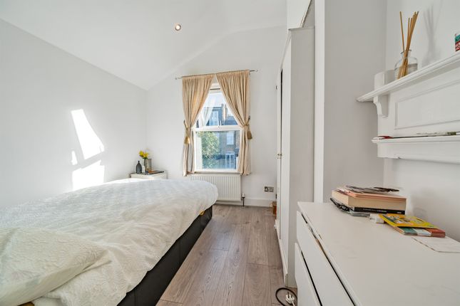 Terraced house for sale in Garratt Lane, London