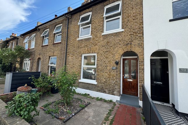 17, Bromley photo 3