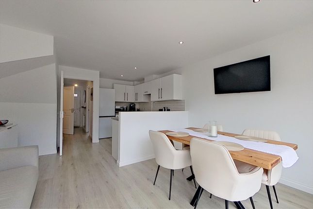 Town house for sale in The Shardway, Birmingham