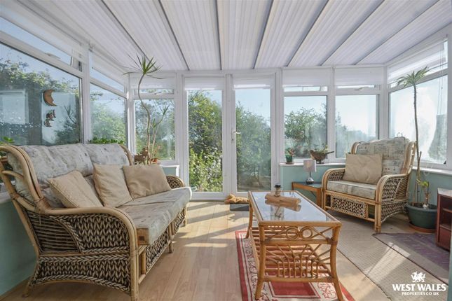 15, Clos Y Bigney, Fishguard photo 4