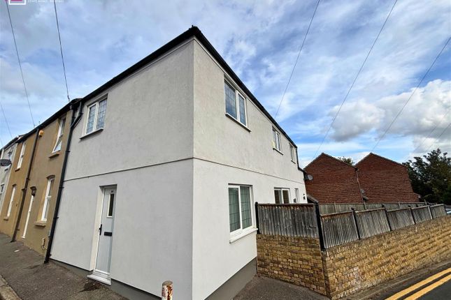 4-bed house on 44, Wyles Street, Gillingham, £340,000