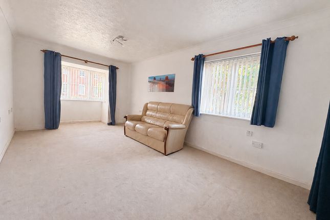 Flat 9, Oakland Court Nyetimber Lane, Bognor Regis photo 2