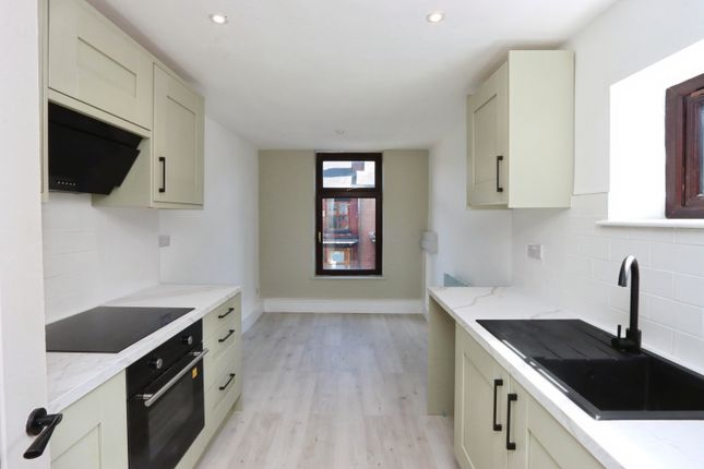 32a, Witney Street, Sheffield photo 3