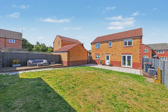 95, Masefield Avenue, Chesterfield photo 4