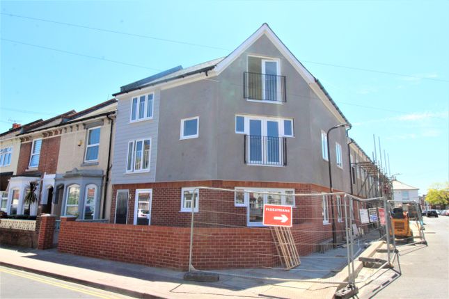 Thumbnail Flat to rent in Queens Road, Portsmouth