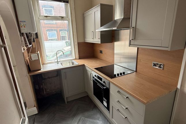 27, Barden Mount, Leeds photo 3