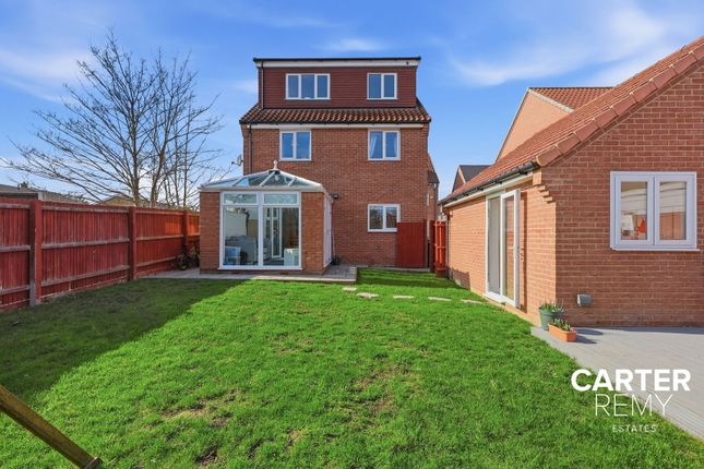 27, Abingdon Close, Basildon photo 4