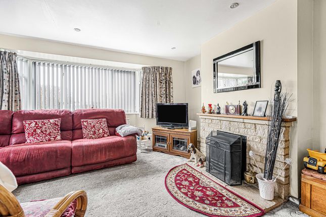 37, Spencer Avenue, Yarnton photo 2