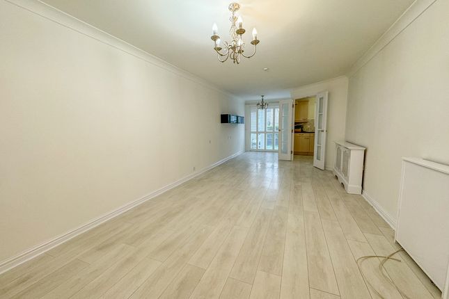 Flat 7 Coachman Court, 35, Ashingdon Road, Rochford photo 2