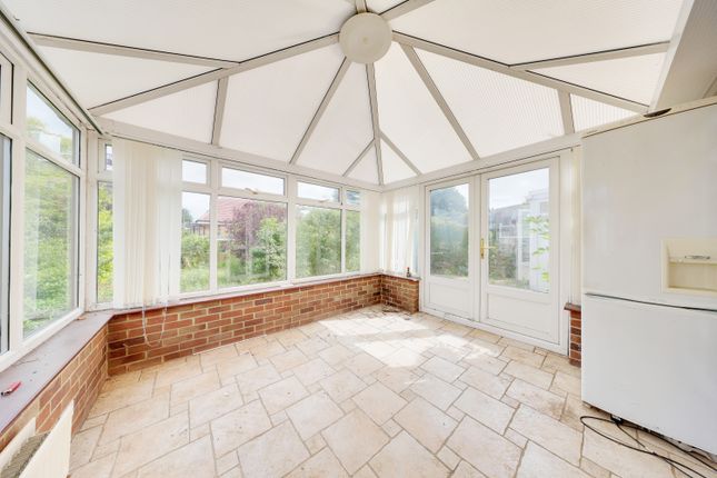 33, Glentrammon Road, Orpington photo 3