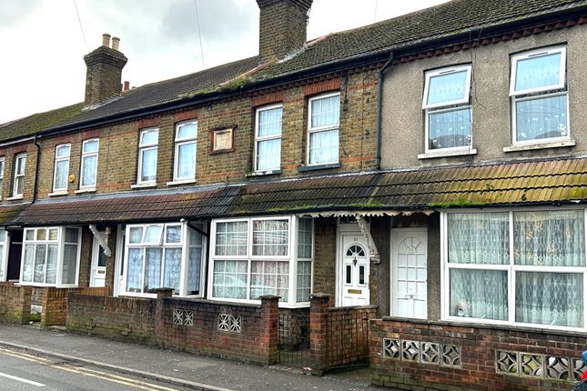 Thumbnail Terraced house for sale in Chalvey Road West, Slough
