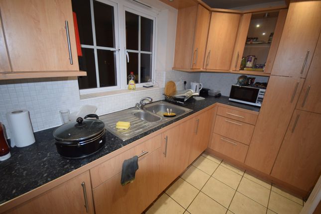 Town house to rent in Errington Close, Hatfield