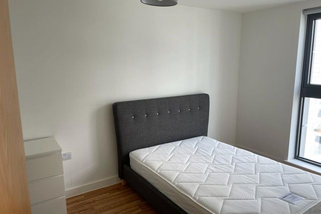 Flat to rent in Manchester Waters, 3 Pomona Strand, Old Trafford