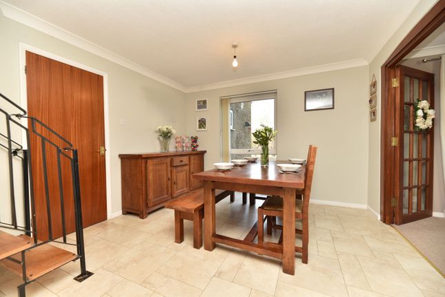 2 Colesfield, Cambridge photo 2